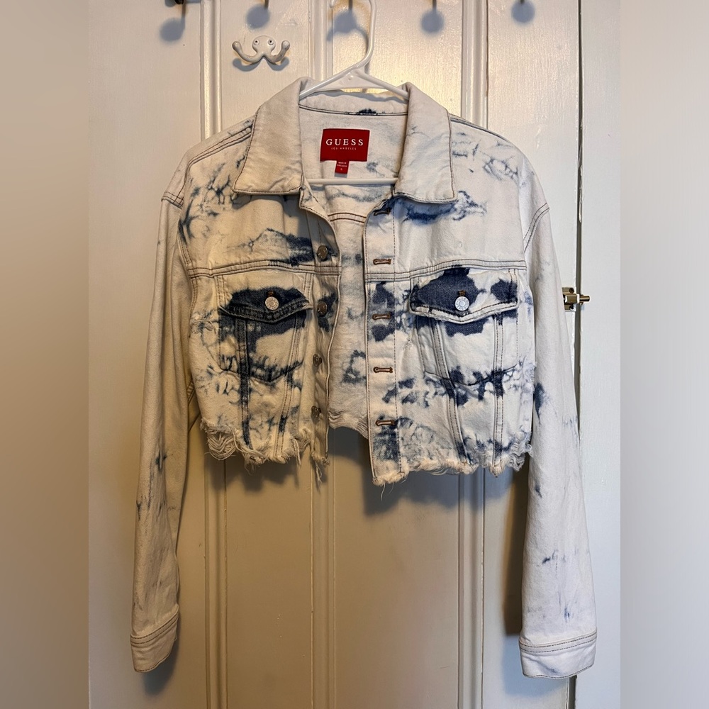 cropped distressed denim jacket
